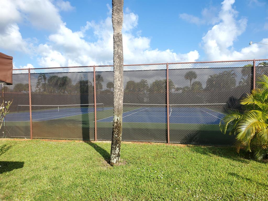 CRESTHAVEN - Residential