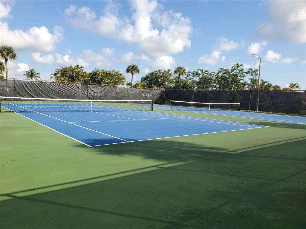 CRESTHAVEN - Residential