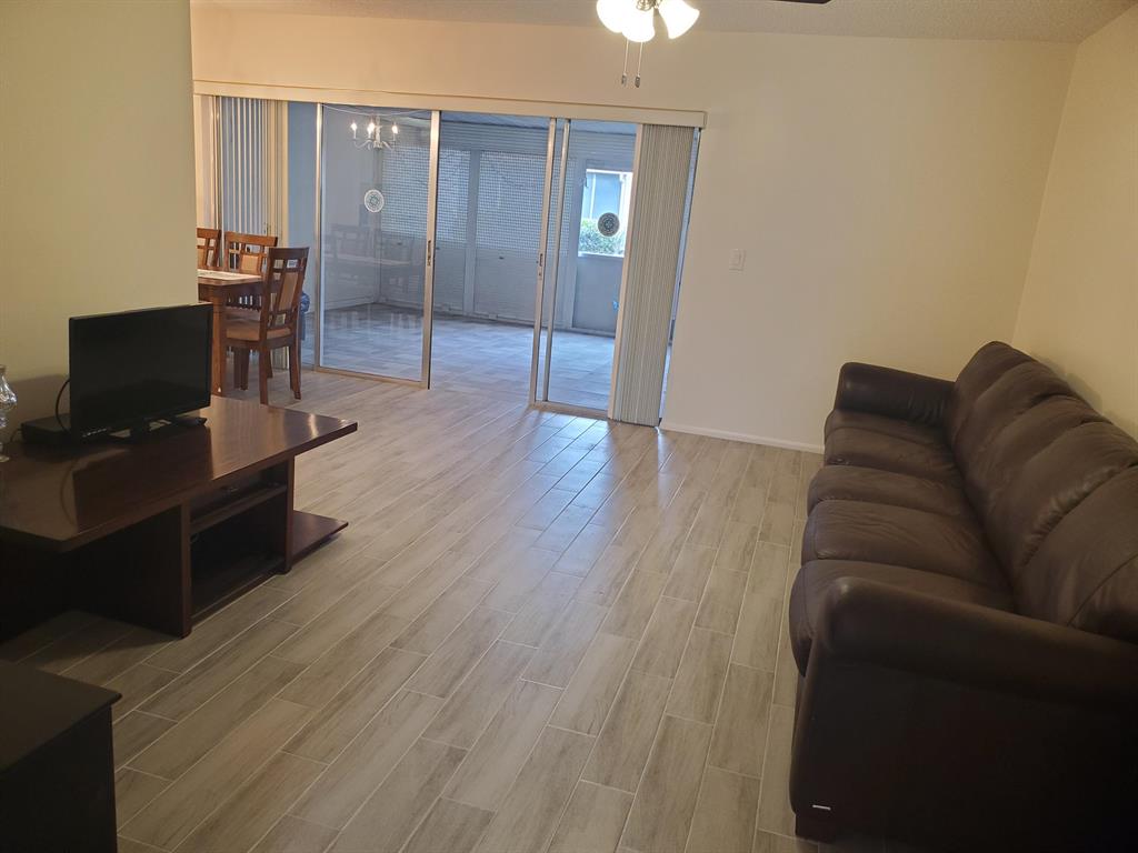 CRESTHAVEN - Residential