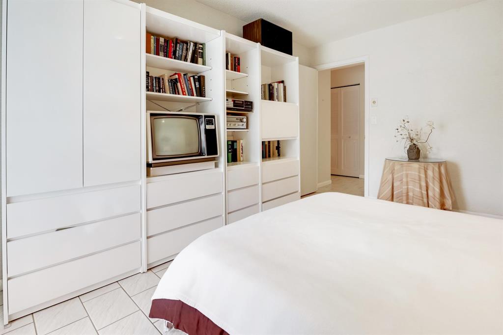 POINCIANA PLACE PH III-B - Residential