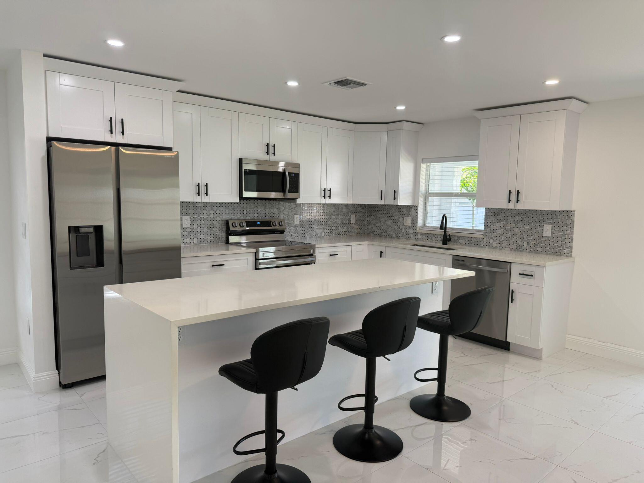 PINE AIR 4 - Residential Lease