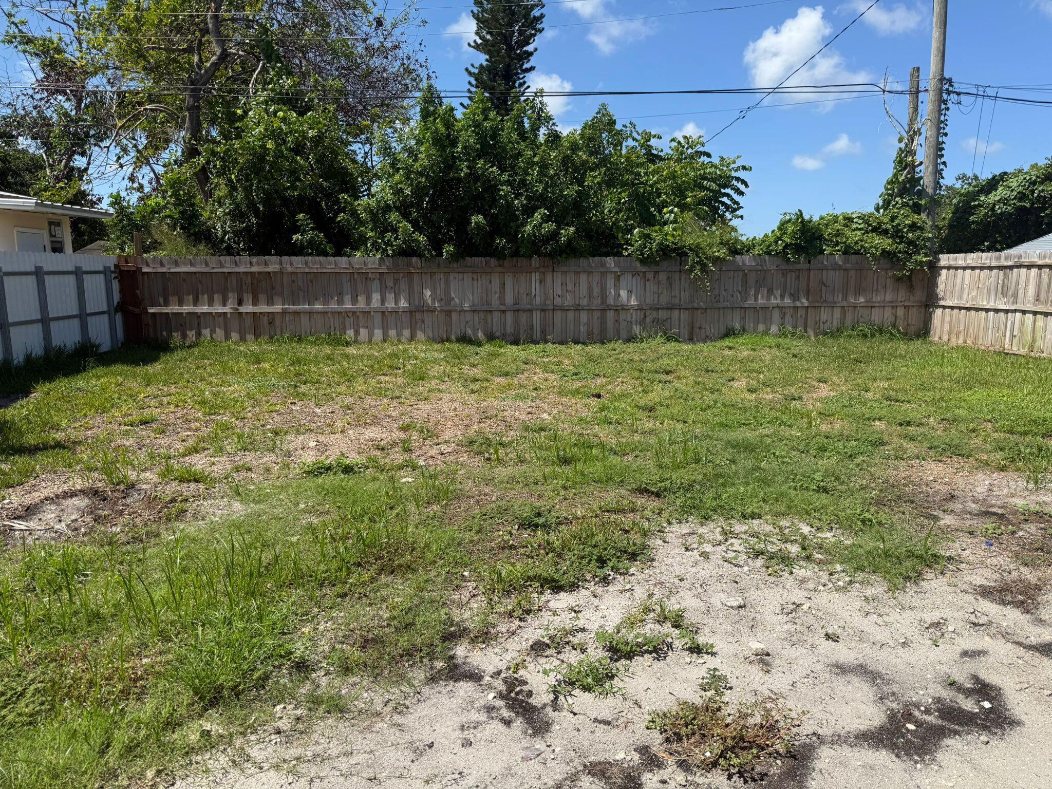 PINE AIR 4 - Residential Lease