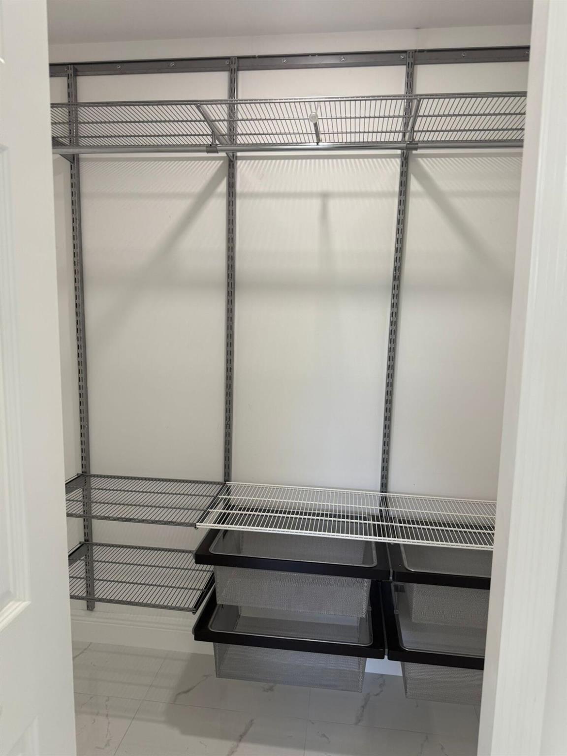 PINE AIR 4 - Residential Lease