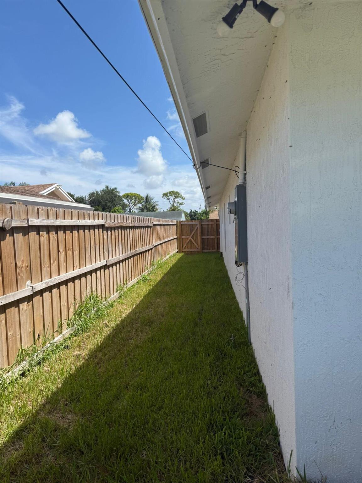 PINE AIR 4 - Residential Lease