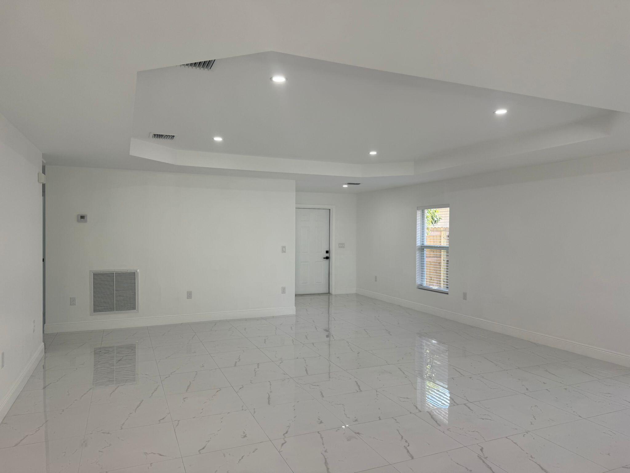 PINE AIR 4 - Residential Lease