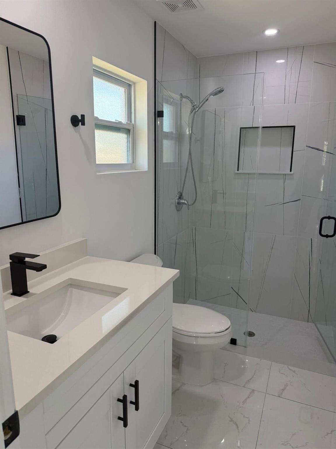 PINE AIR 4 - Residential Lease