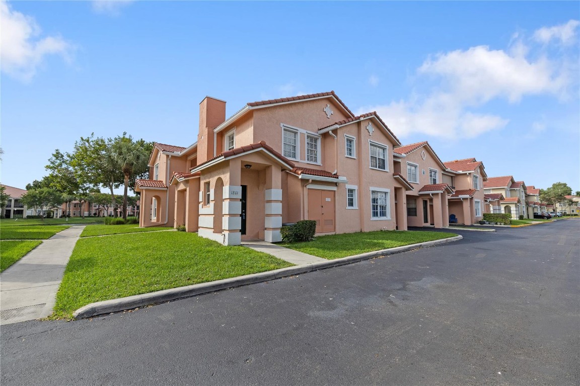 Belmont at North Lauderda - Residential