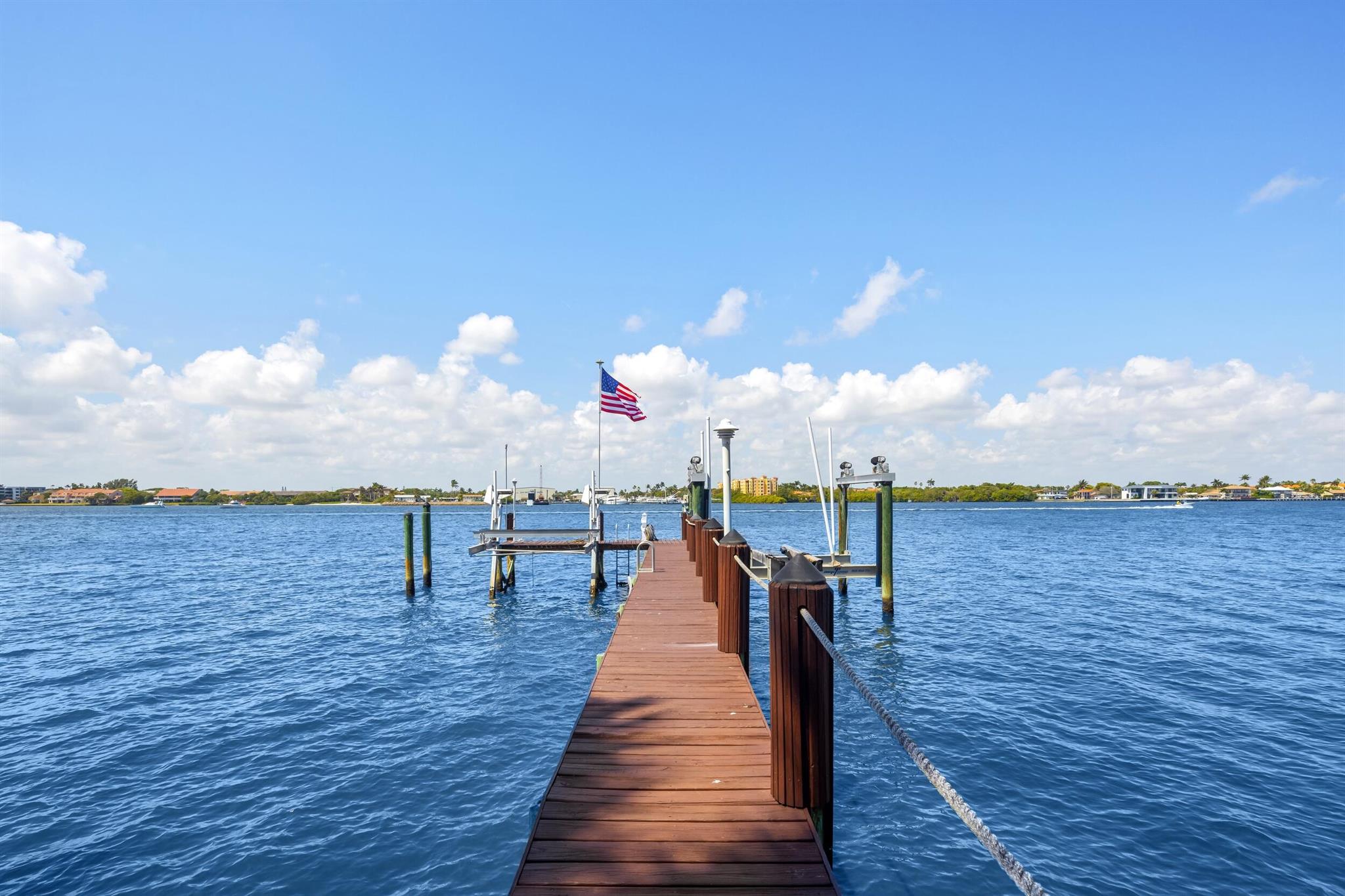 POINT MANALAPAN 9 - Residential