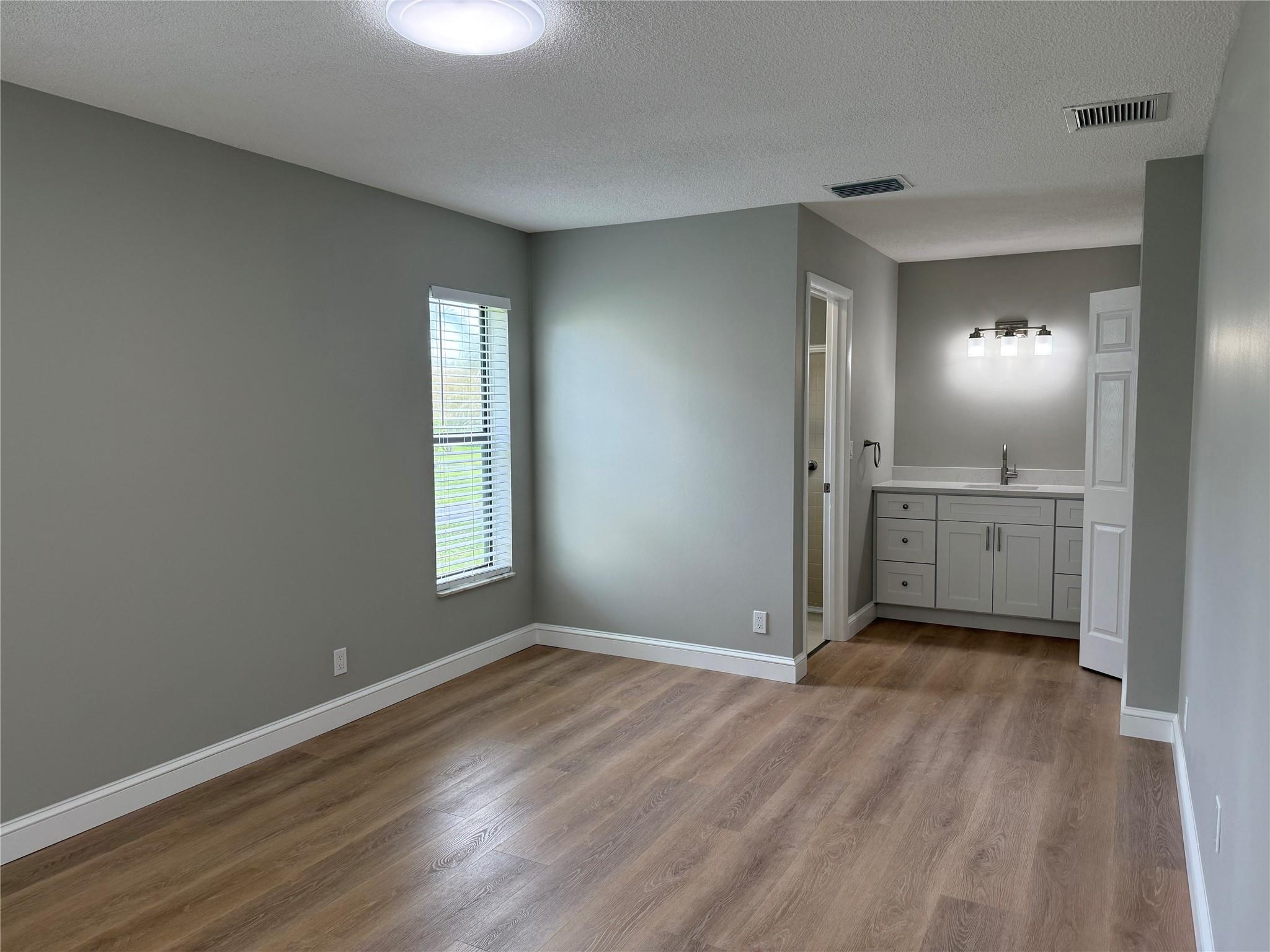 LUCERNE HOMES EAST - Residential