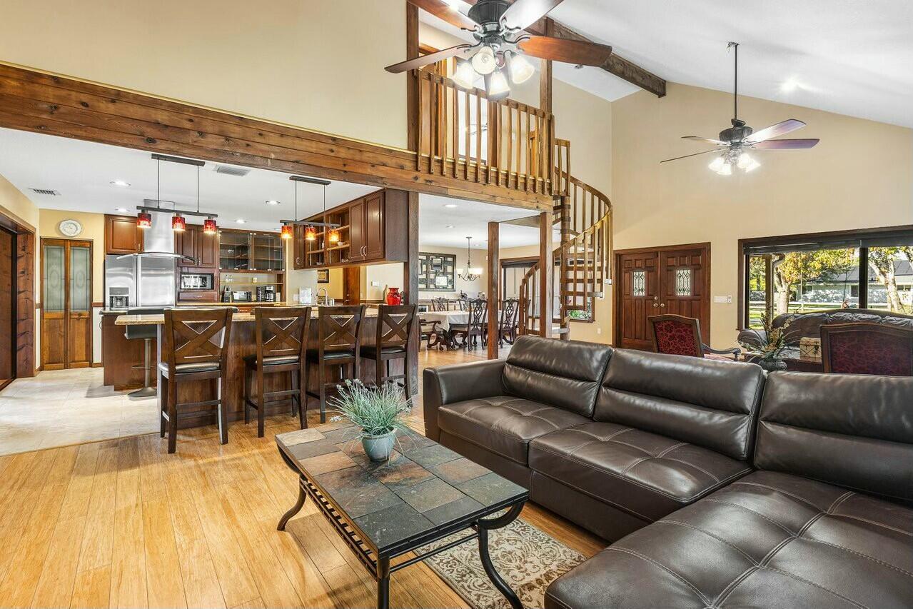 PALM BEACH RANCHETTES - Residential