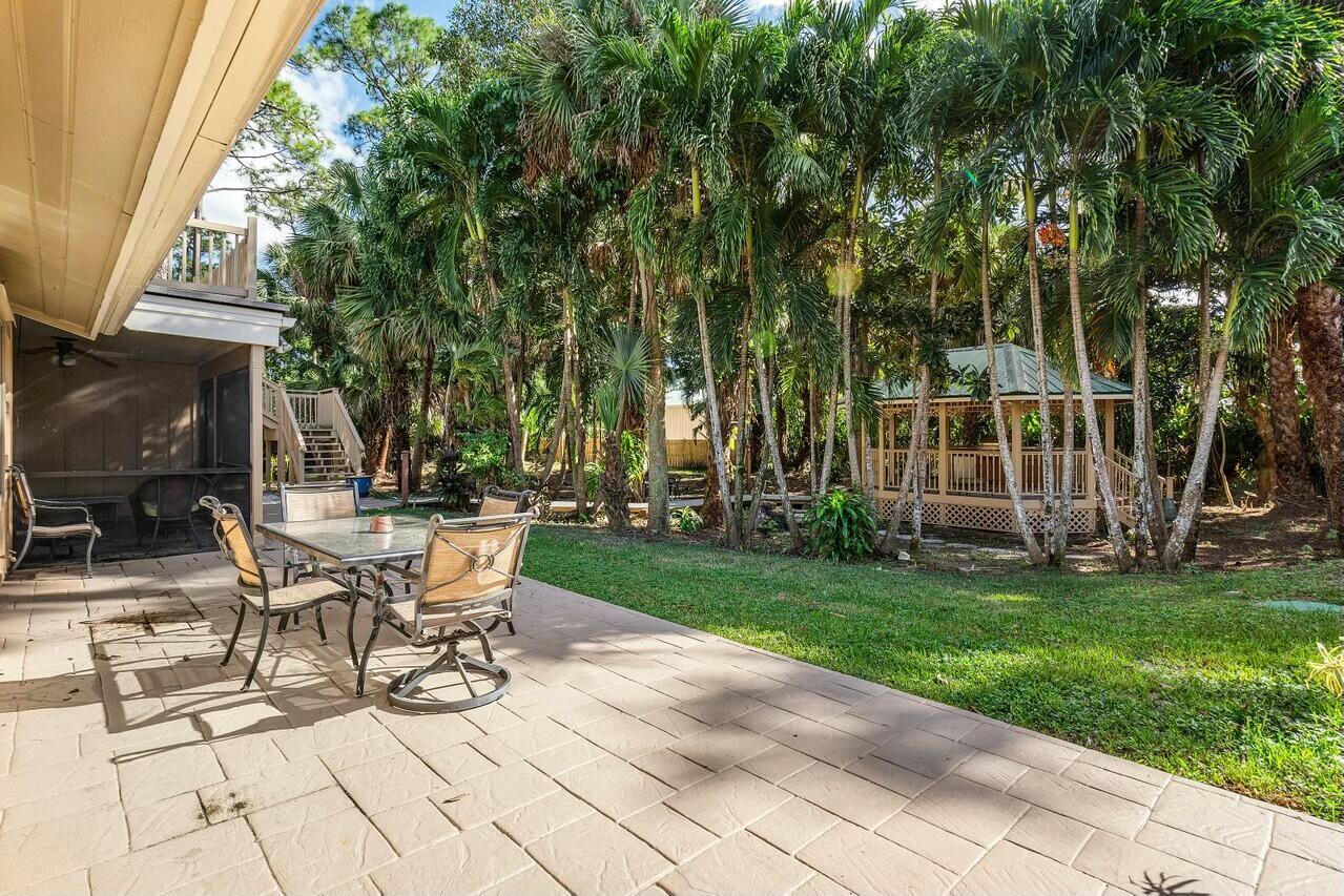 PALM BEACH RANCHETTES - Residential