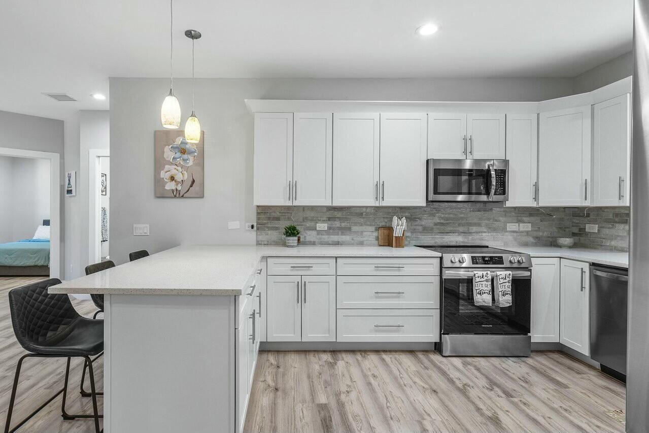 PALM BEACH RANCHETTES - Residential