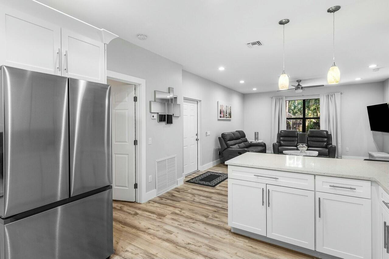 PALM BEACH RANCHETTES - Residential