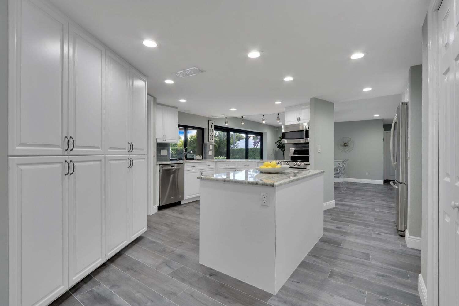 SPANISH RIVER LAND CO SUB - Residential Lease