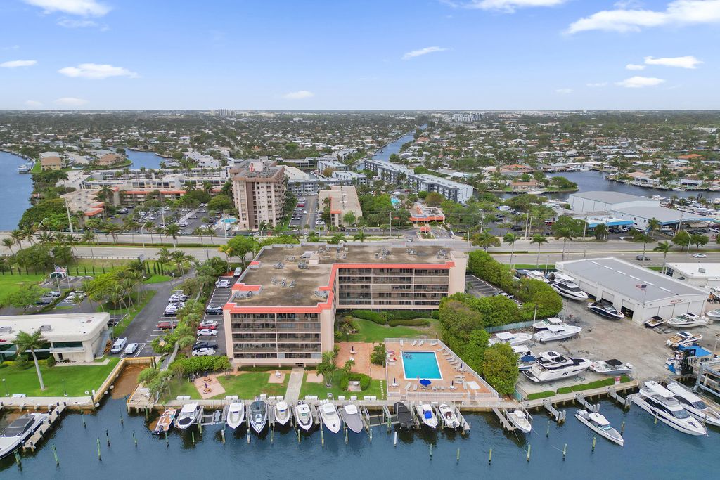 Photo of 740 S Federal Highway #312, Pompano Beach, FL 33062 (MLS # B26010655)