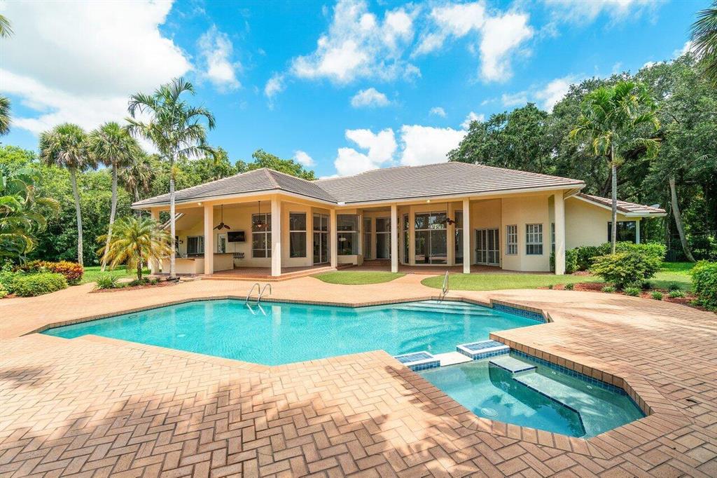 Foxe Chase - Residential