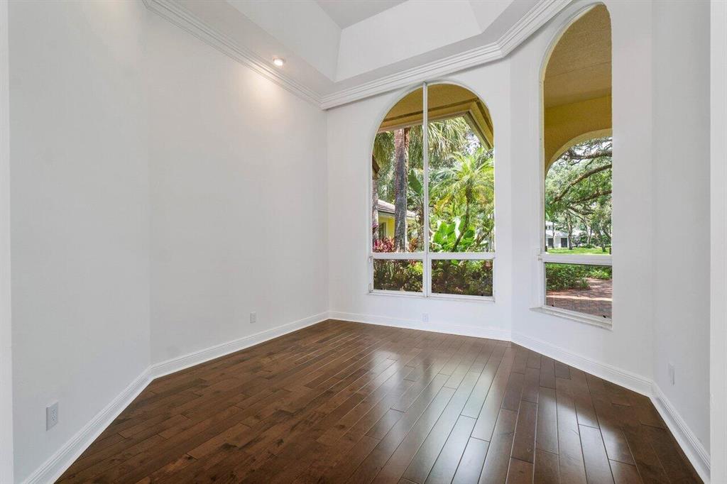 Foxe Chase - Residential