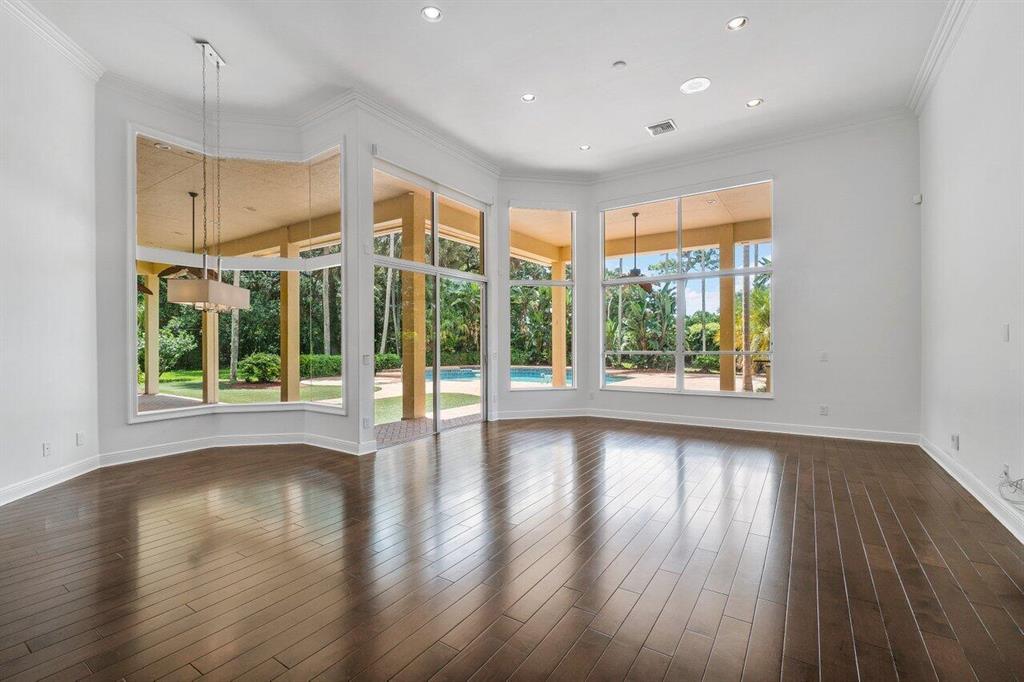 Foxe Chase - Residential