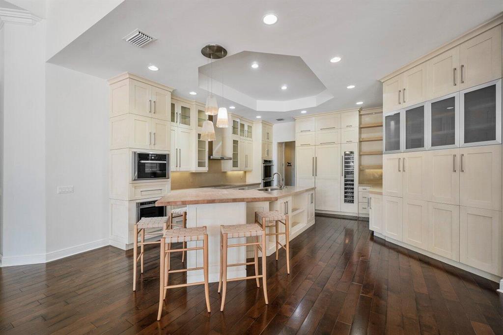 Foxe Chase - Residential