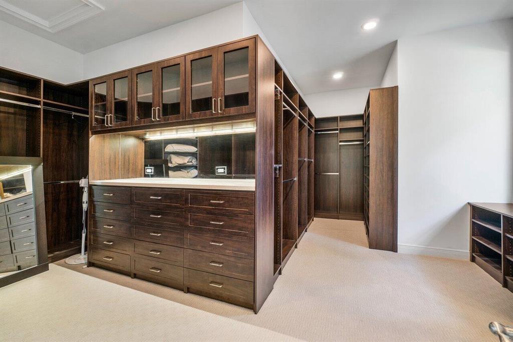 Foxe Chase - Residential