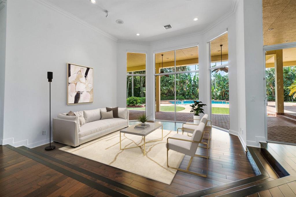 Foxe Chase - Residential