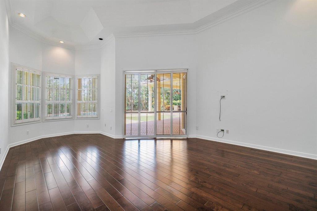 Foxe Chase - Residential