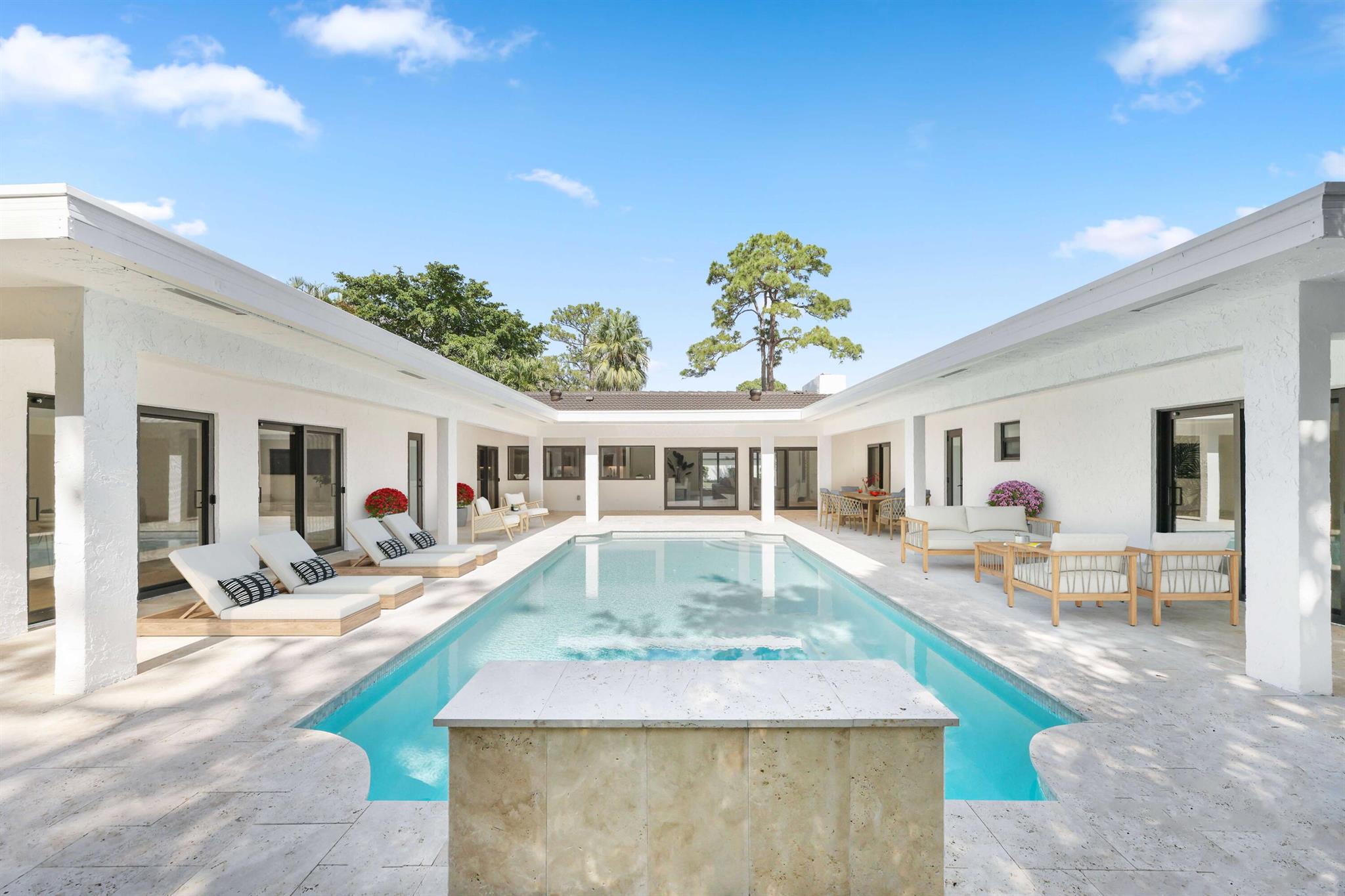 6794 Giralda Circle