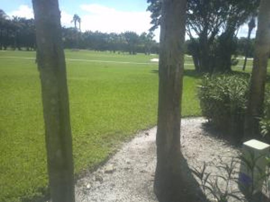 Lovely furnished one bedroom first floor unit with enclosed patio. Golf views,close to pool area.