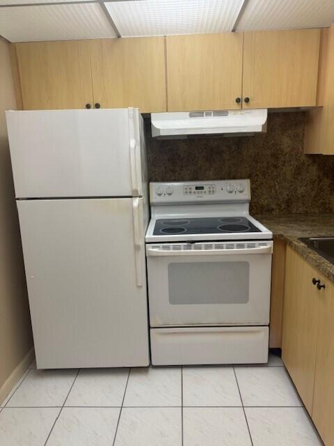 BRIGHTON AT CENTURY VILLAGE CONDO - Residential