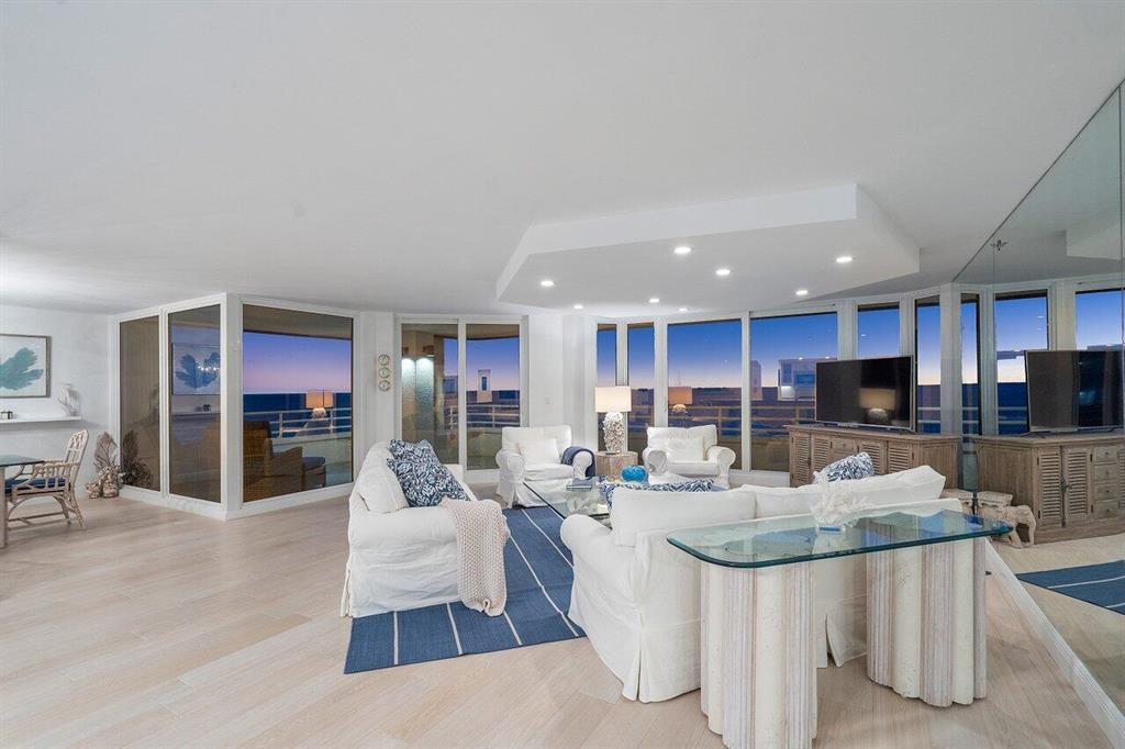 HIGHLAND PLACE CONDO - Residential