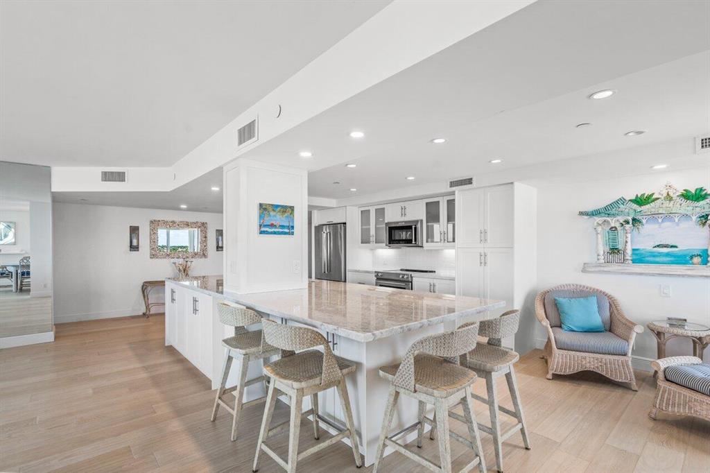 HIGHLAND PLACE CONDO - Residential