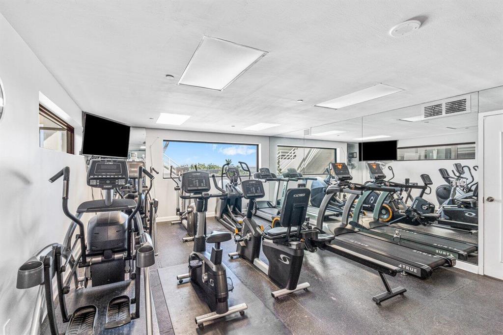 HIGHLAND PLACE CONDO - Residential