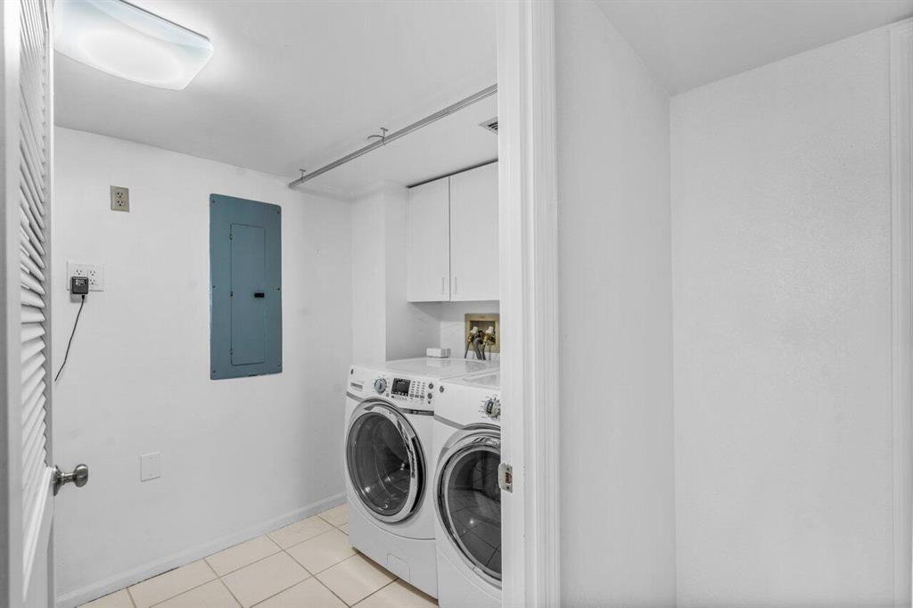 HIGHLAND PLACE CONDO - Residential