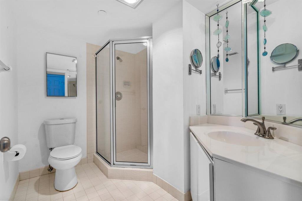 HIGHLAND PLACE CONDO - Residential