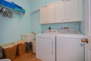 GRAND ISLES/ ORANGE POINT - Residential