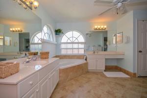 GRAND ISLES/ ORANGE POINT - Residential
