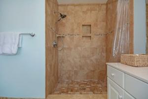 GRAND ISLES/ ORANGE POINT - Residential