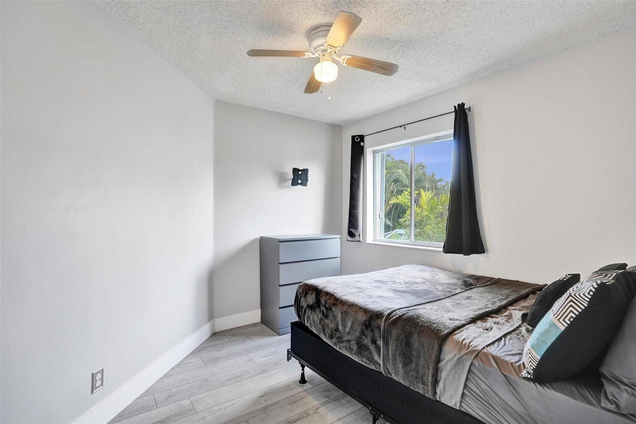 AMERITRAIL SEC TWO - Residential