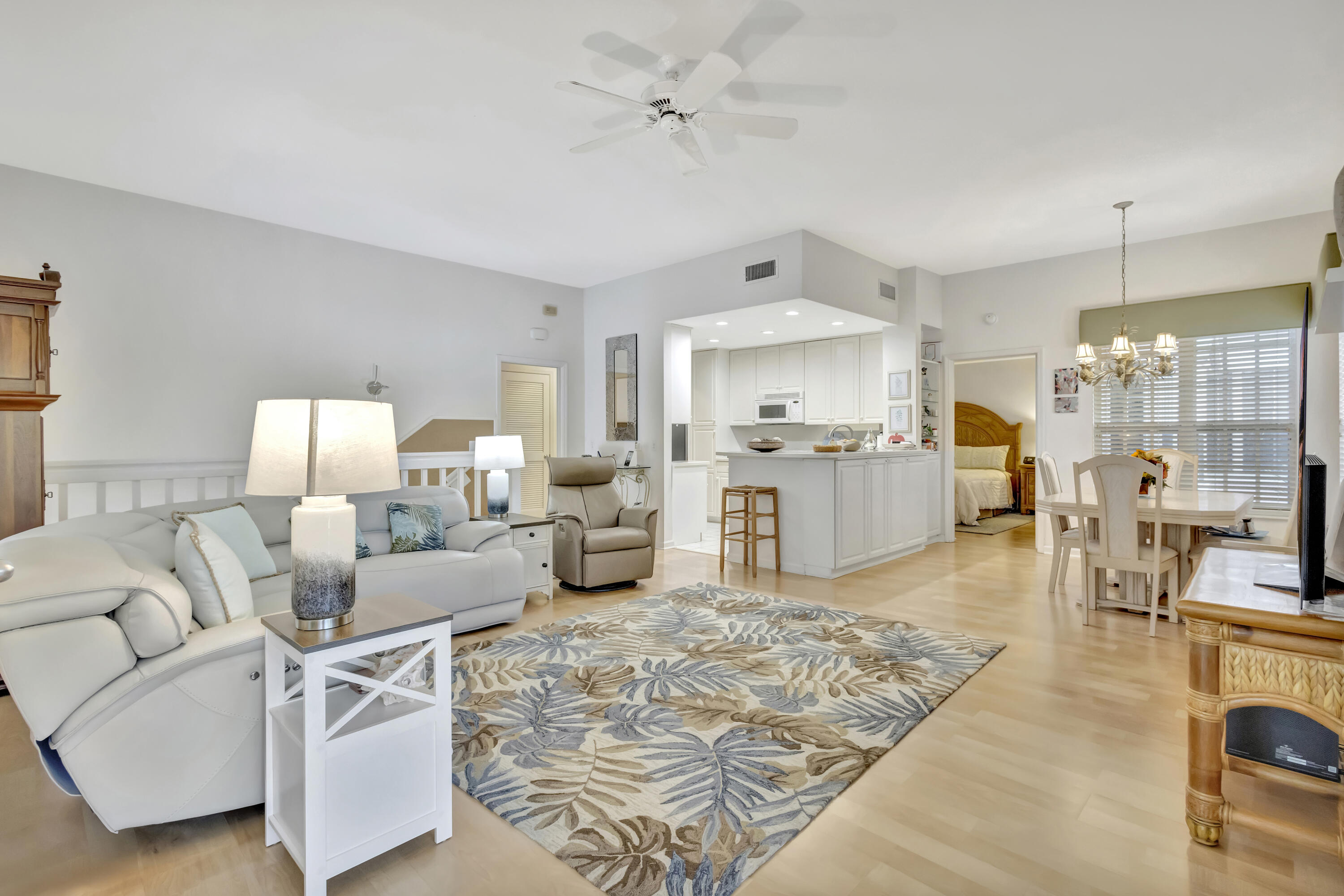 411 NE Plantation Road 522