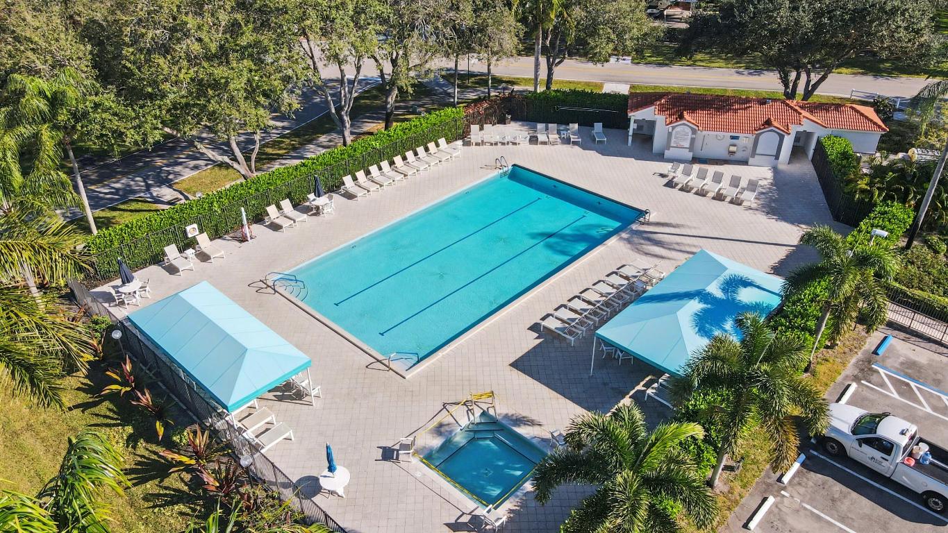 PALM ISLES- SOUTHWIND ESTATES - Residential