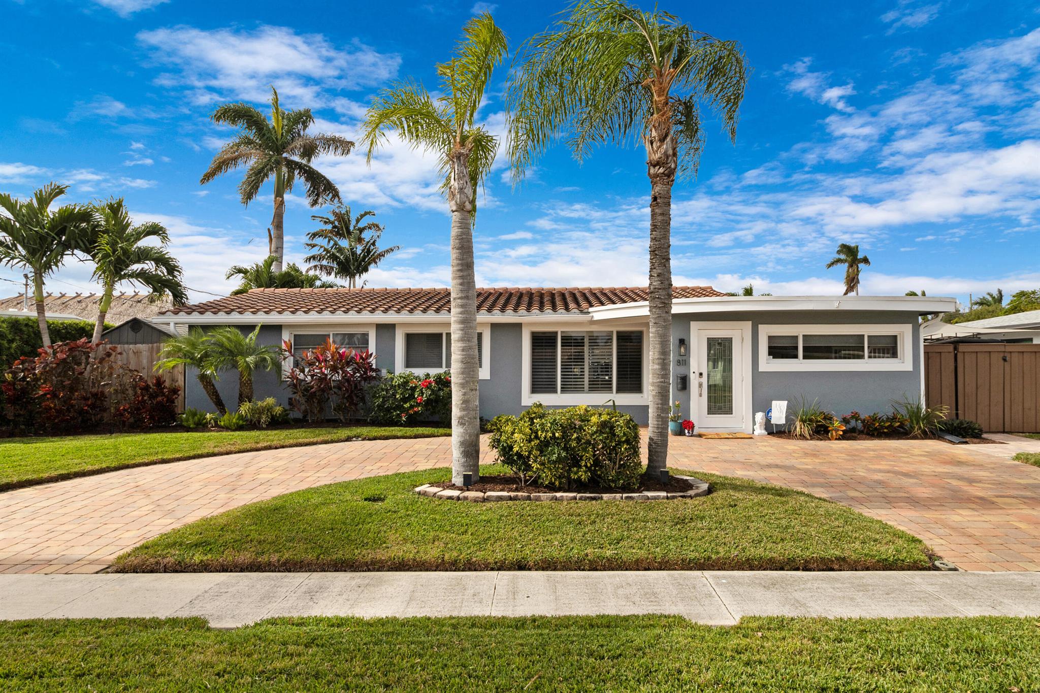 811 SE 4th Avenue