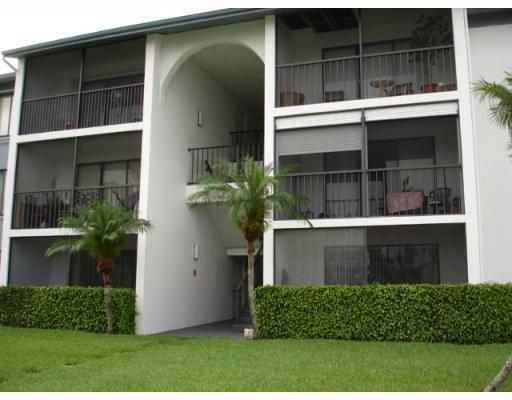 1105 GREEN PINE Boulevard C2