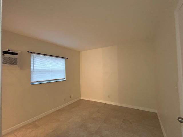 COURTS AT OAKLAND PARK - Residential Lease