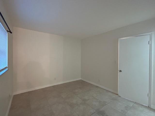 COURTS AT OAKLAND PARK - Residential Lease