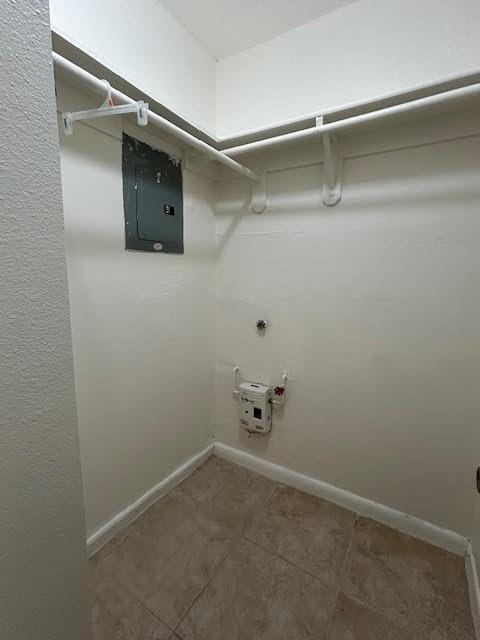 COURTS AT OAKLAND PARK - Residential Lease