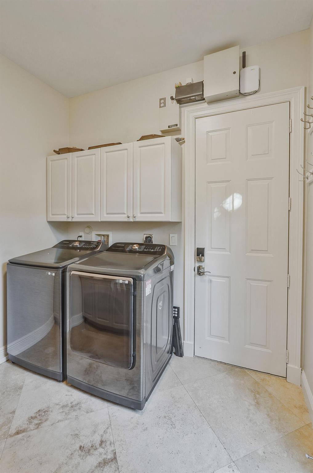 MIZNER ESTATES OF PALM BE - Residential