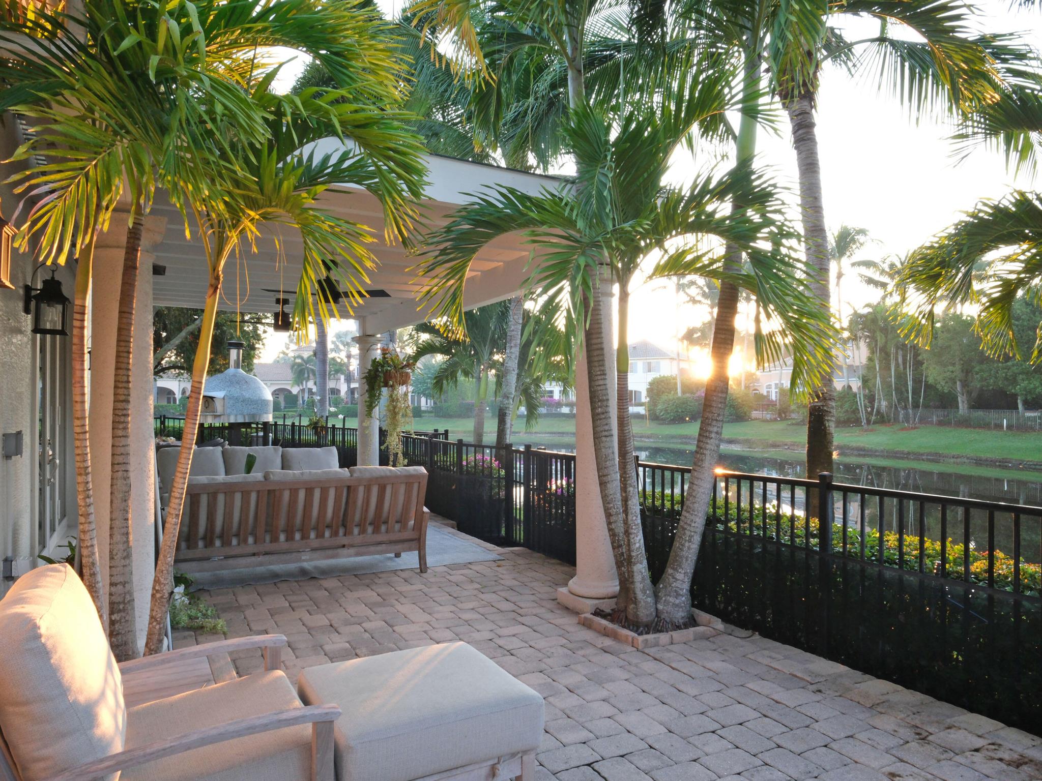 MIZNER ESTATES OF PALM BE - Residential