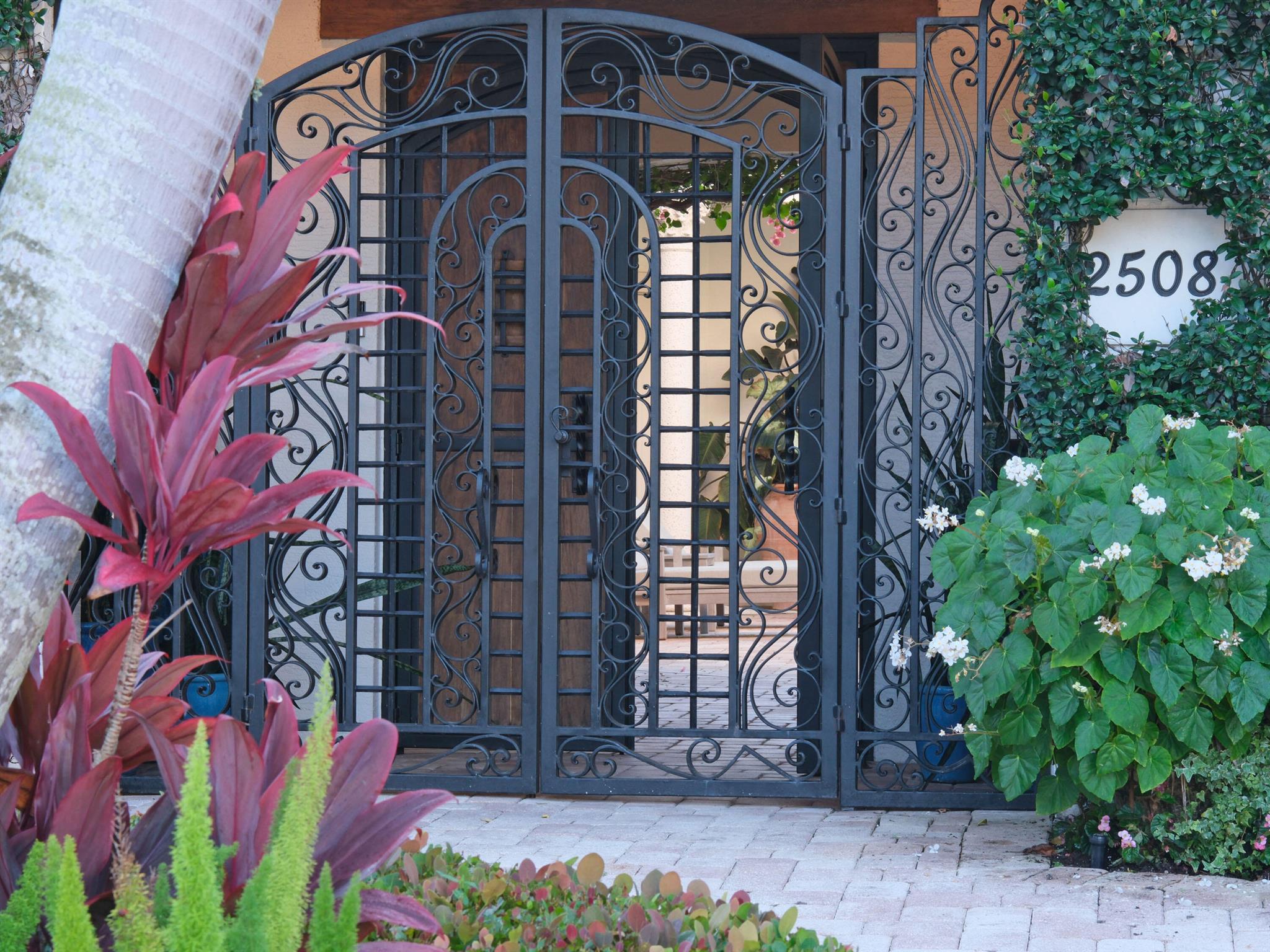 2508 Mizner Lake Court