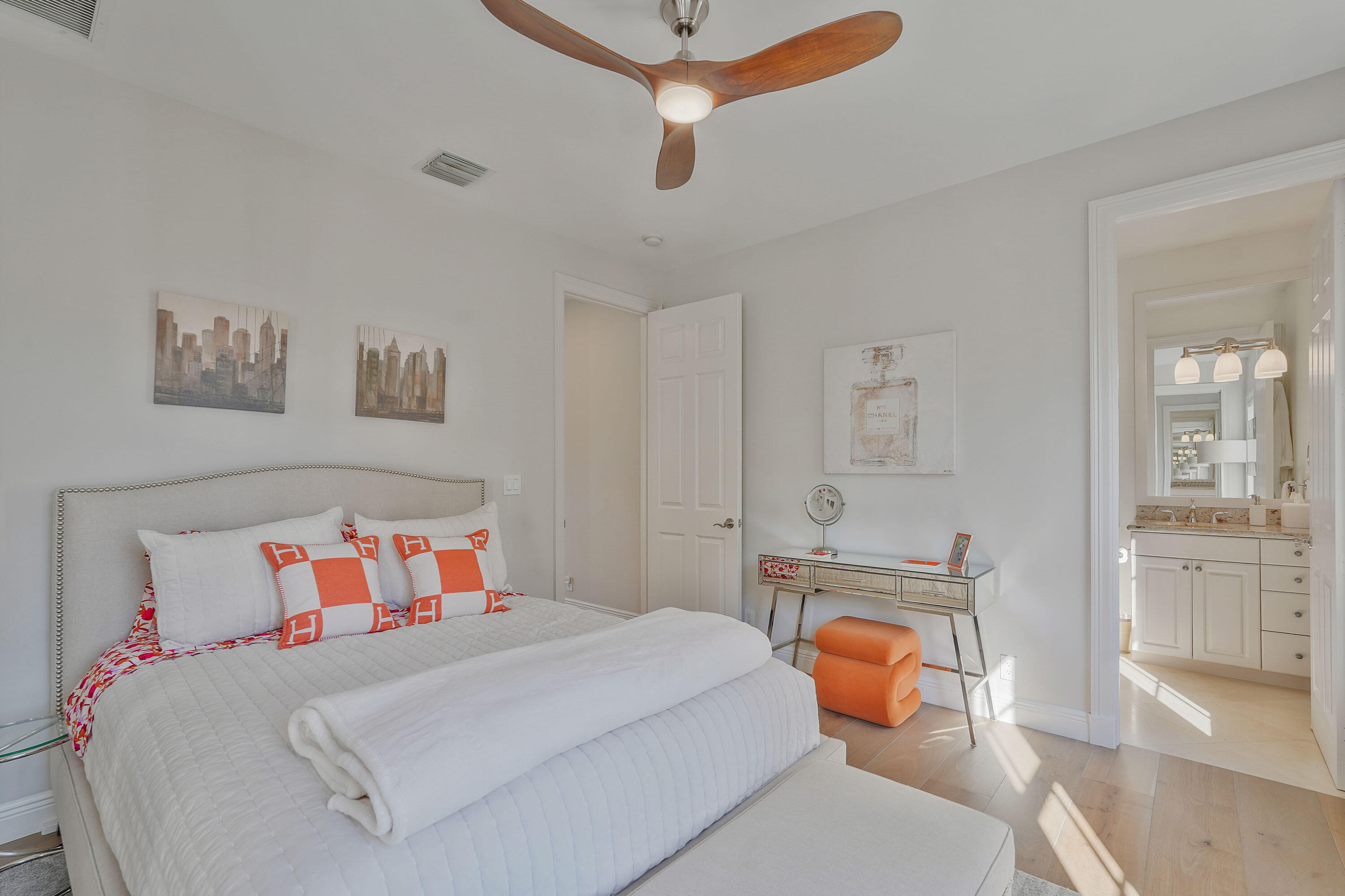 MIZNER ESTATES OF PALM BEACH POLO & COUNTRY CLUB W - Residential