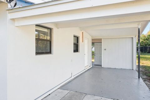 A home in Port St Lucie